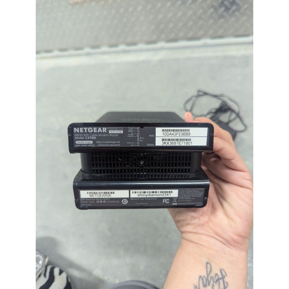 NETGEAR DOCSIS® 3.0 600Mbps Two-in-one Cable Modem + WiFi Router - Picture 5 of 6